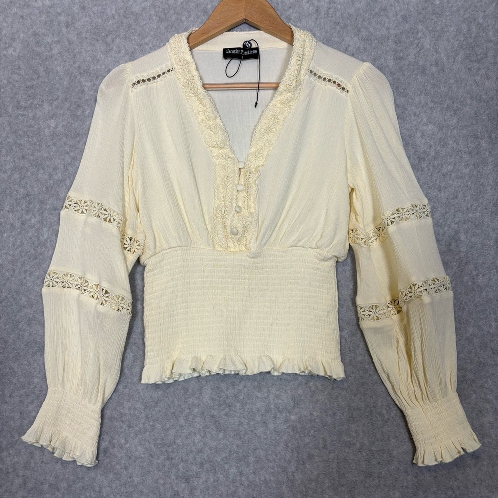 Scarlet Darkness Renaissance Peasant Blouse-Cream-Women Size Small - Picture 3 of 7